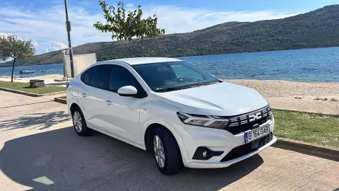 Dacia Logan 2024 mașină de închiriat București