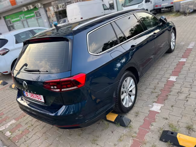 Volkswagen Passat de Închiriat în București