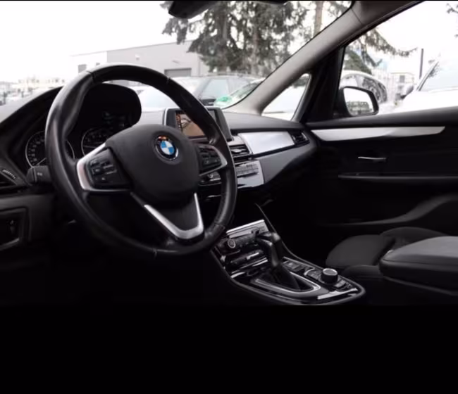 BMW 218i 2016 mașină de închiriat București