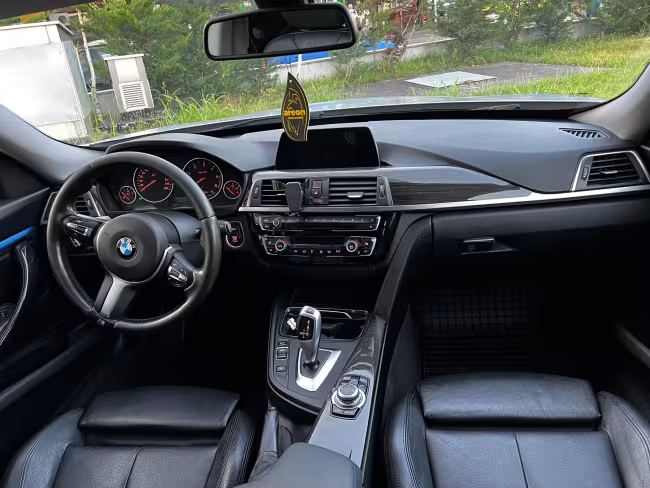 BMW 318d GT 2017 mașină de închiriat București